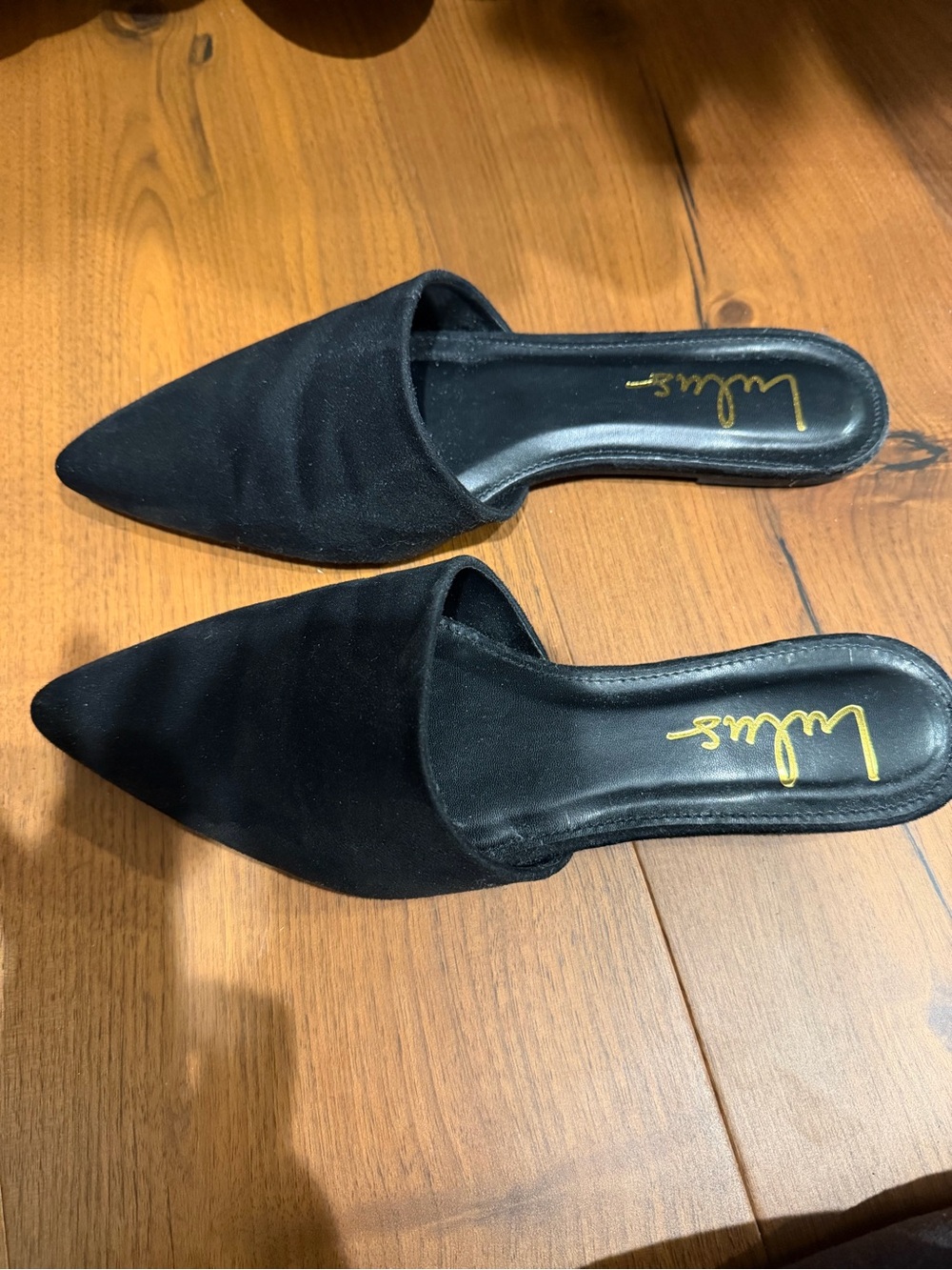 Lulu's Black Pointed Toe Slip-On Mules